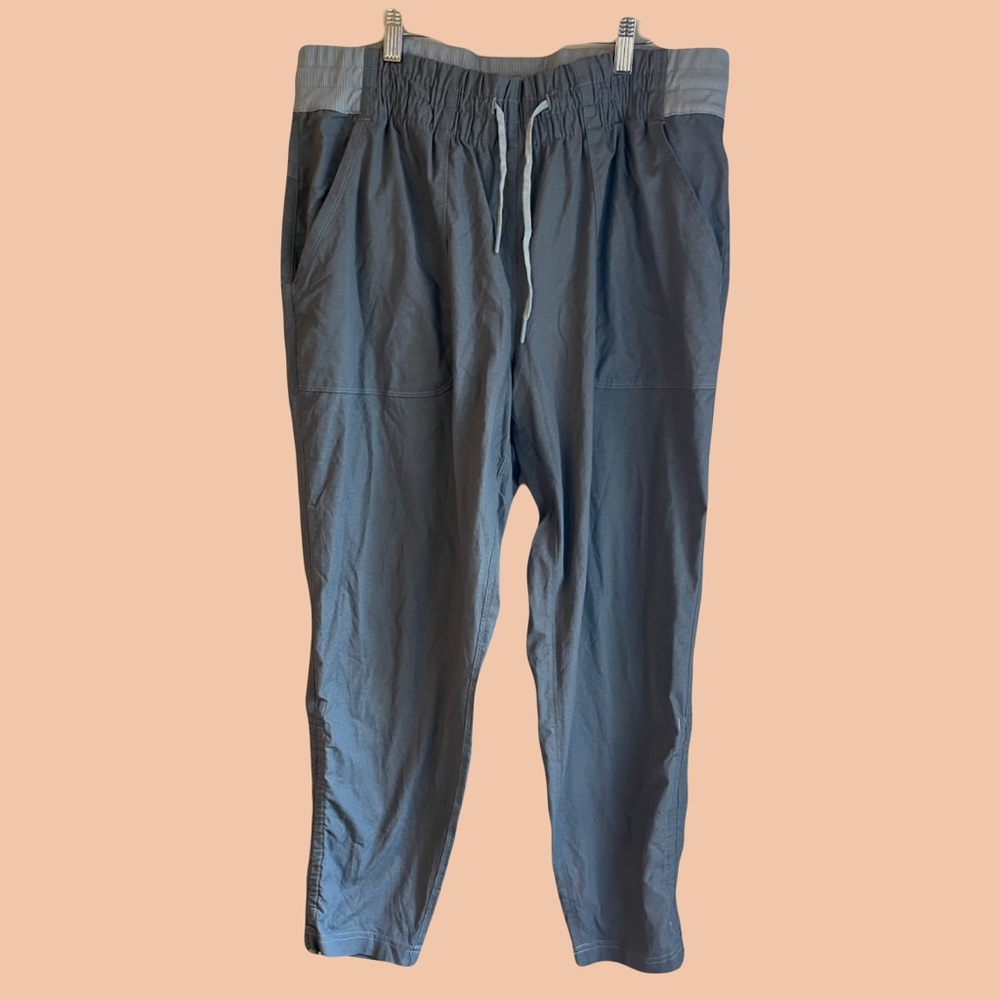 The North Face Gray Drawstring Waist Athletic Pants Women’s Size XL